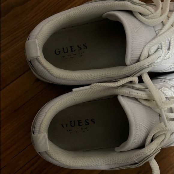 They shine in darkness - Picture 4 of 9